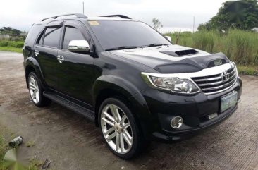 Toyota Fortuner v - 2014 Automatic