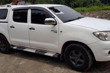 For Sale: Toyota HiLux 2011