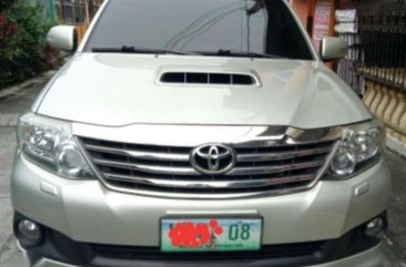 SELLING TOYOTA Fortuner 2013 model