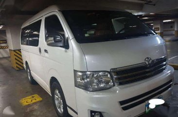 2013 Toyota Hiace Super Grandia D4D AT for sale 