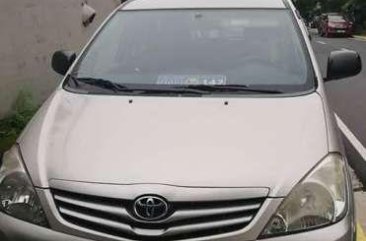 2011 Toyota Innova E for sale 