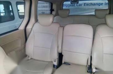 2011 Hyundai Starex Diesel White AT for sale 