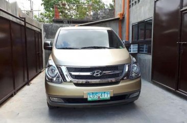 Fresh Rush 2010 Hyundai Grand Starex VGT GOLD High End