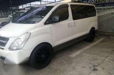 2011 Hyundai Starex Diesel White AT for sale 