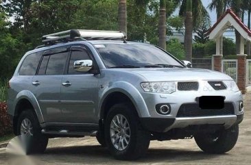 GTV 2012 Mitsubishi Montero 4x4 top of the line