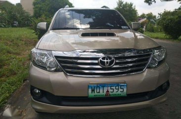 Toyota Fortuner 2014 g matic diesel.