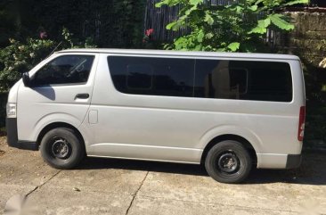 Rush Sale: 2016 Toyota Hi Ace Commuter