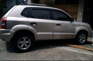 Selling Hyundai Tucson 2009