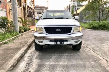 FOR SALE: Ford F150 Lariat Top of d line 2000