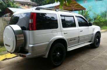 2004 Ford Everest 4x4 Matic FOR SALE