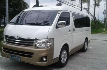 Toyota Super Grandia 2014 Model