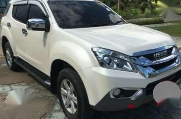 2015 Isuzu Mux 2.5LSA automatic FOR SALE