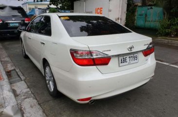 2016s Toyota Camry 35 V6 New Look Top of the Line