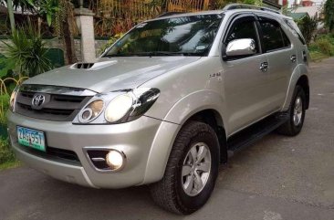 Toyota Fortuner V 4x4 diesel automatic 2005