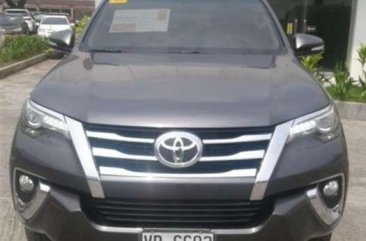 2016 TOYOTA Fortuner V 4x2 DSL AT FOR SALE