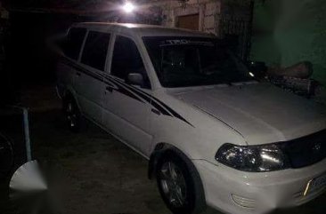 FOR SALE TOYOTA Revo 2001 model