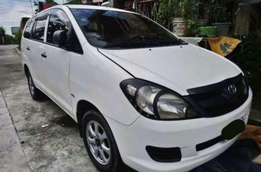 For sale TOYOTA Innova J 2005mdl MT