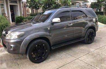 FOR SALE Toyota Fortuner 2007