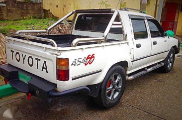 Toyota Hilux 4x2 Dsl MT 1994 FOR SALE