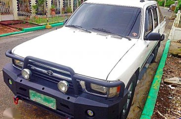 Toyota Hilux 4x2 Dsl MT 1994 FOR SALE