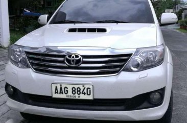 For sale 2014 Toyota Fortuner V 4x4 automatic