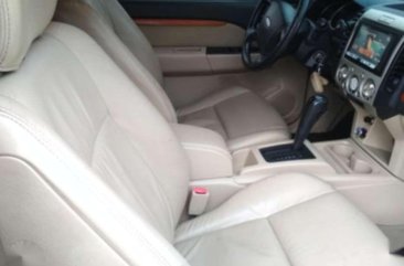 TOP CONDITOPN FORD EVEREST 2010 FOR SALE 