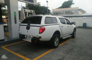 2011 Mitsubishi Strada for sale 