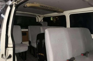 2013 Toyota Hiace Commuter FOR SALE