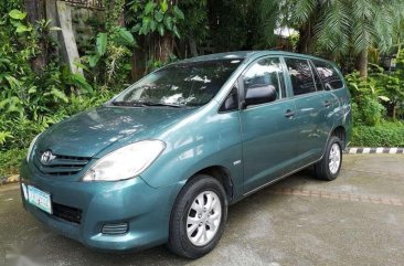 Toyota Innova E Variant 2011 FOR SALE