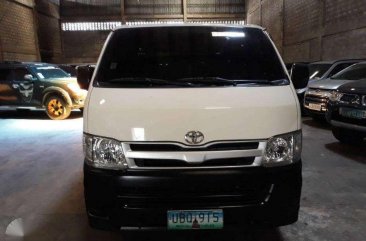 2013 Toyota Hiace Commuter FOR SALE