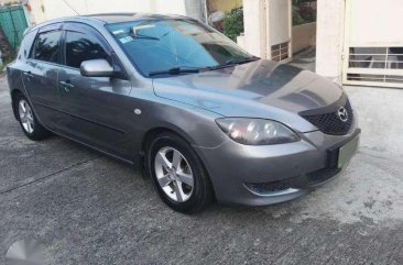 Mazda 3 2005 lift back gray for sale 