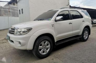 Toyota Fortuner 4x2 Manual transmission FOR SALE