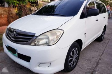 Toyota Innova 2012 J Manual Diesel for sale 