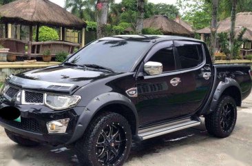 Mitsubshi Strada 2013 for sale 