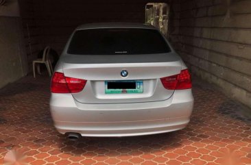 Well-kept BMW 318i 2010 for sale