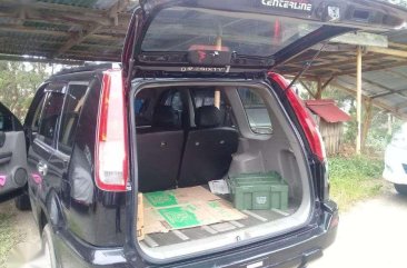 SELLING Nissan Xtrail 2005