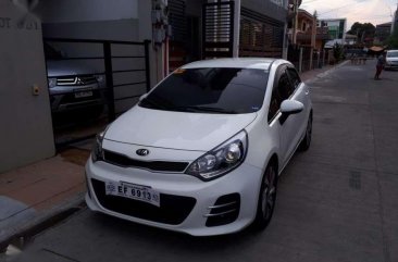 2015 Kia Rio Hatchback in pristine condition for sale.