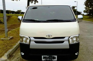 2016 Toyota Hiace commuter van white FOR SALE