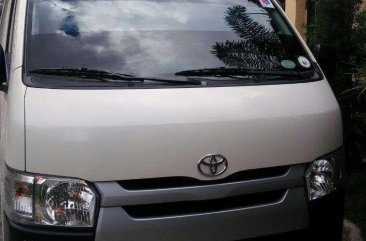 White Toyota Hi Ace Commuter 2015 Manual