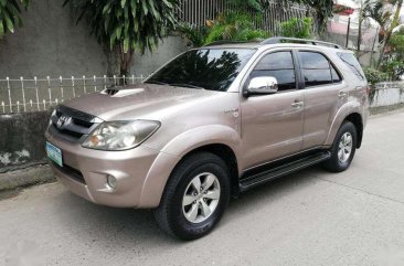 Toyota Fortuner V 2006 AT 4x4 FOR SALE