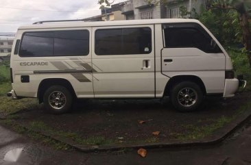 SELLING Nissan Urban escapade