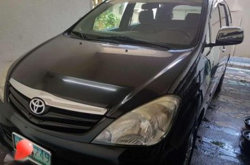 2009 Toyota Innova G  FOR SALE