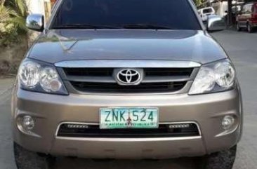 TOYOTA FORTUNER G 720,000 negotiable 2008 year model