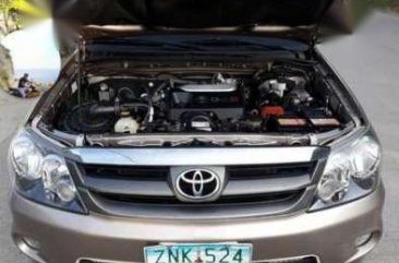 TOYOTA FORTUNER G 720,000 negotiable 2008 year model