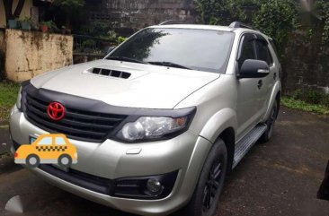 2012 TOYOTA Fortuner 3.0v FOR SALE