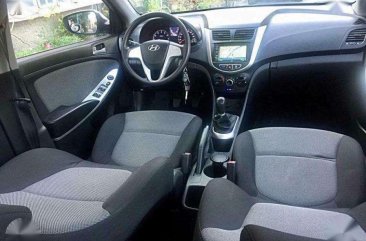 2011 Hyundai Accent Manual 87k Mileage with GPS