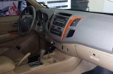 Toyota Fortuner 2.7G 2010 Toyota Fortuner Automatic