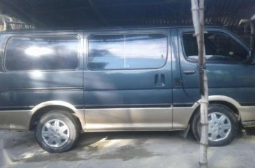 Toyota Hiace Commuter Van For Sale 