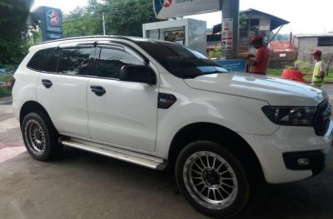 Ford Everest 2016 White For Sale 