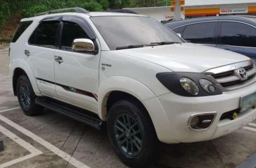 SELLING TOYOTA Fortuner 2006 AT Gas